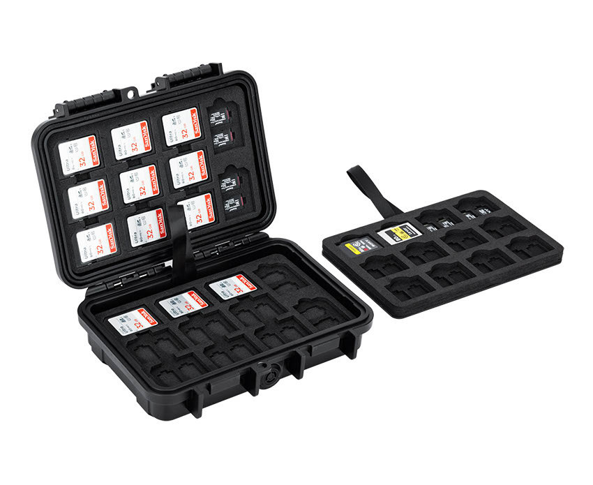 Защитный бокс на 90 шт microSD, 33 шт SD и 12 шт CFexpress Type-A