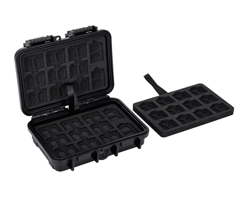 Защитный бокс на 90 шт microSD, 33 шт SD и 12 шт CFexpress Type-A