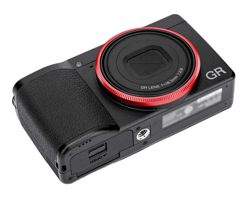 Декоративное кольцо для объектива Ricoh GR IV (красное)