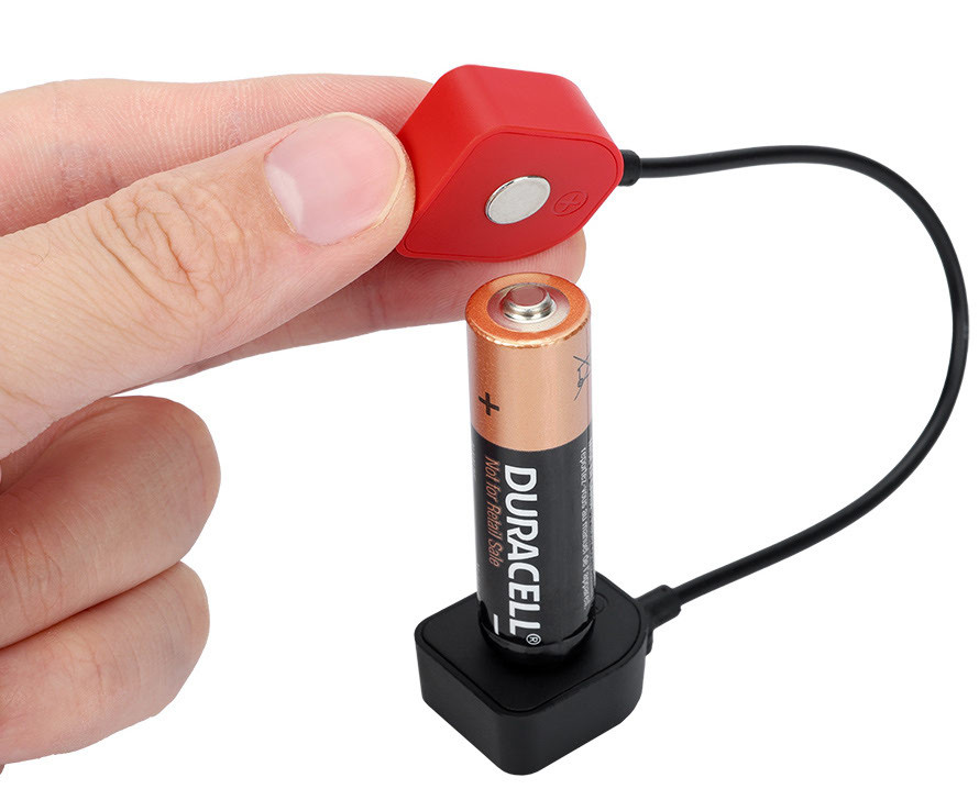 Тестер уровня заряда батареек и аккумуляторов 1.5V / 3V / 3.7V