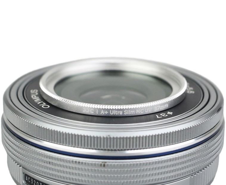 Фильтр ультрафиолетовый 37 мм JJC Ultra Slim MC UV AGC серебристая оправа