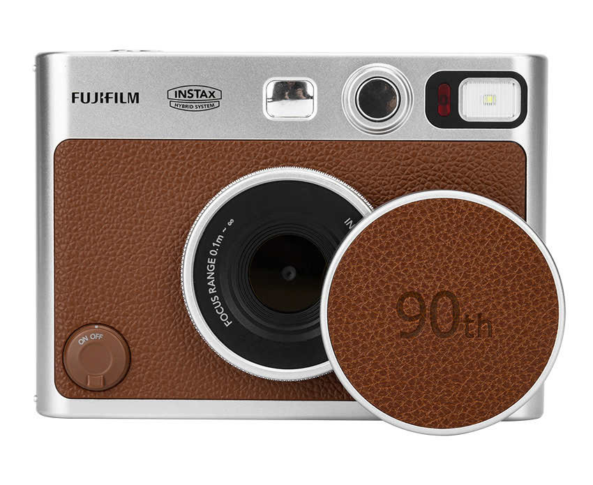 Крышка объектива Fujifilm instax mini EVO коричневая