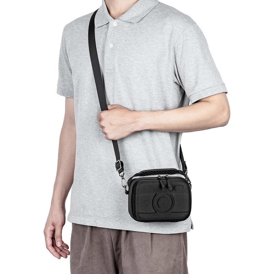 Жёсткий кофр для беззеркальной или экшн камеры