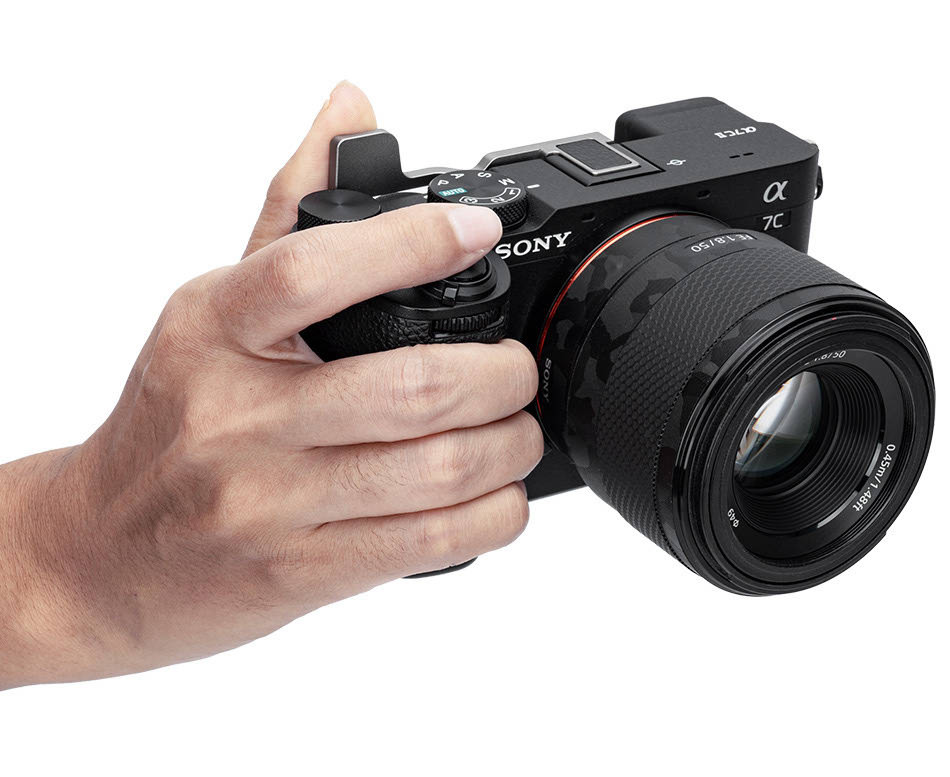 Дополнительный хват для Sony a7C II / a7C R (серебристый)