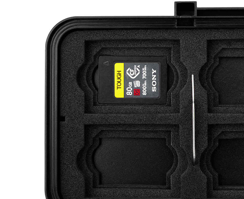 Защитный бокс на 3 аккумулятора камер, батареек AA и карт памяти SD / CFexpress Type-A и B / XQD