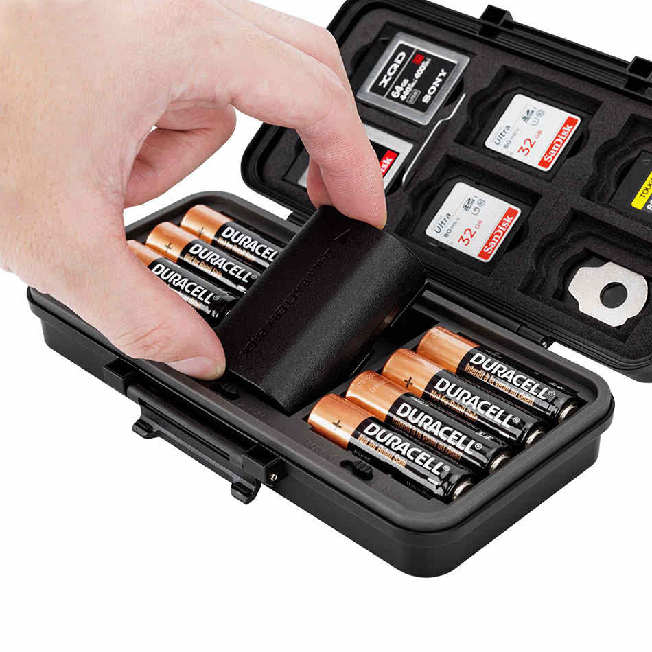 Защитный бокс на 3 аккумулятора камер, батареек AA и карт памяти SD / CFexpress Type-A и B / XQD