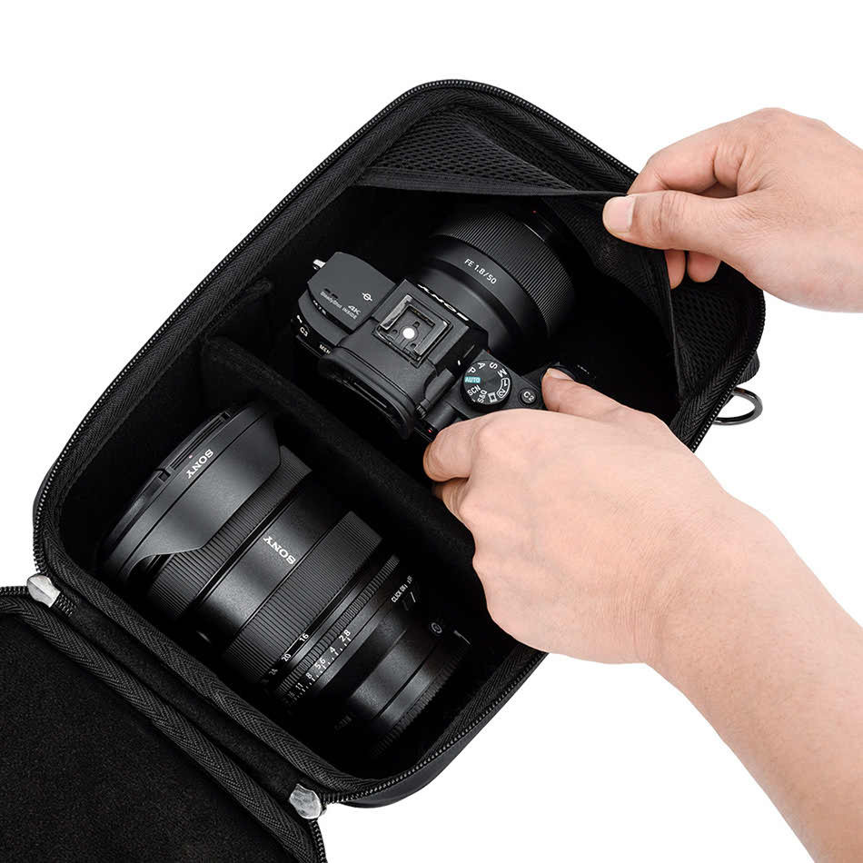 Жёсткий кофр для камеры и двух объективов