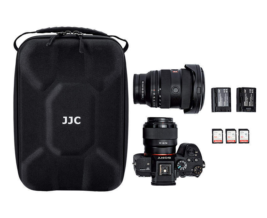 Жёсткий кофр для камеры и двух объективов