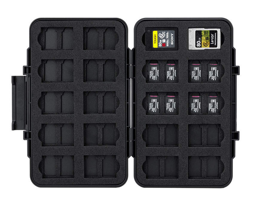 Защитный бокс на двадцать CFexpress Type A и сорок microSD карт памяти