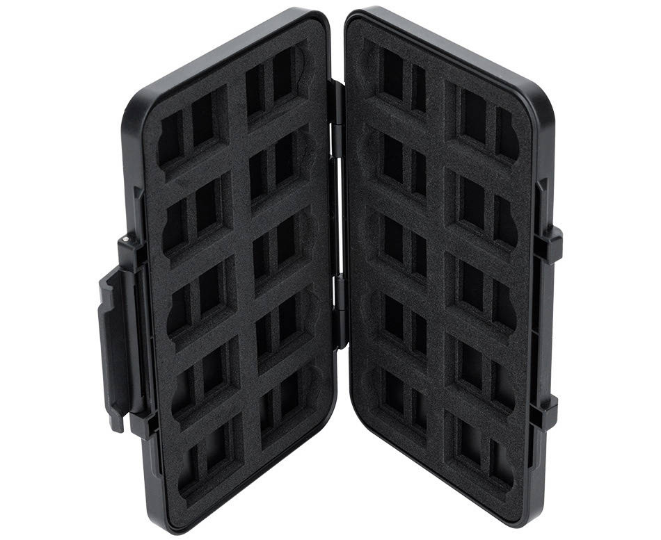 Защитный бокс на двадцать CFexpress Type A и сорок microSD карт памяти