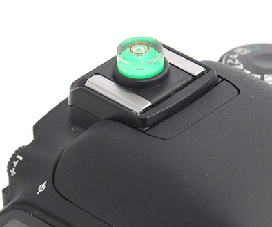 Уровень пузырьковый с защитой горячего башмака камер Canon