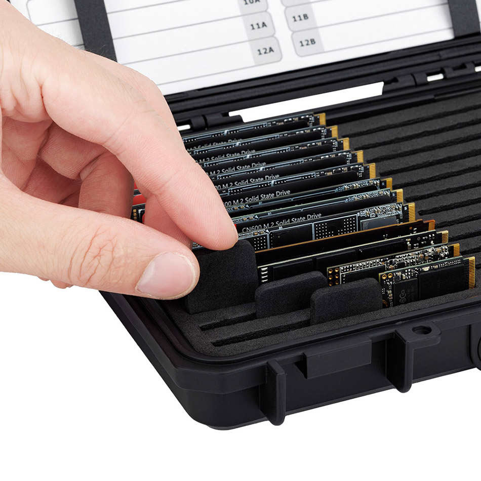 Защитный бокс на двадцать четыре SSD M.2 2280 / 2260 / 2242 / 2230 накопителей