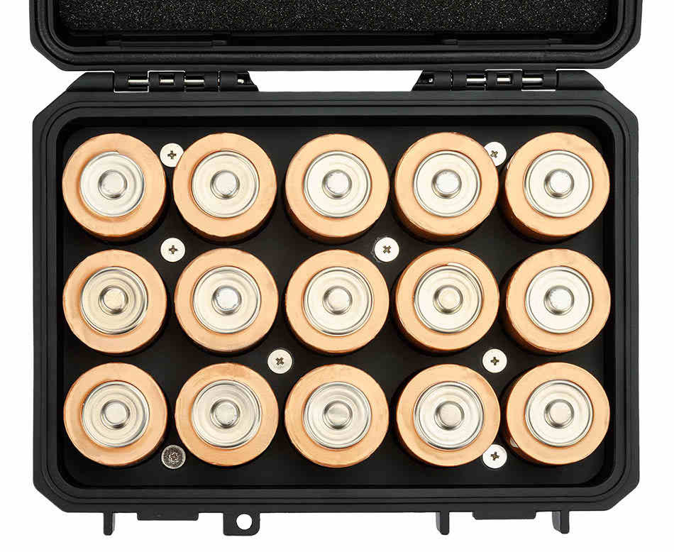 Защитный бокс на пятнадцать батареек LR20 / AM1 (D)