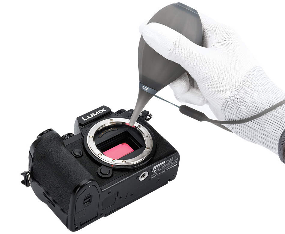 Груша воздушная для оптики с двумя клапанами, мягким соплом и ремешком (прозрачный чёрный)